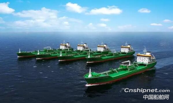 中航鼎衡2艘化学品船首制船同日进坞