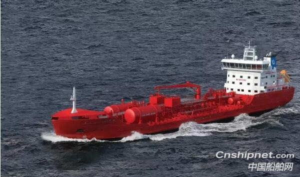 中航鼎衡2艘化学品船首制船同日进坞