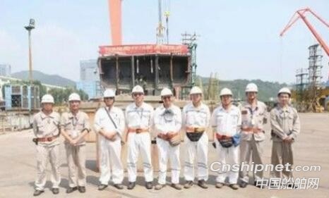 厦船重工29米拖船497A进坞