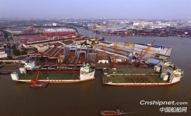 广东中远海运重工2艘改造的半潜船收官