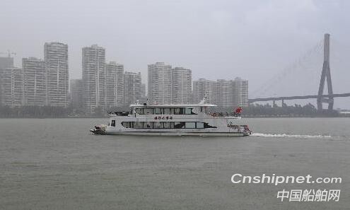 国内第一艘全铝合金纯电动旅游观光船胜利交付
