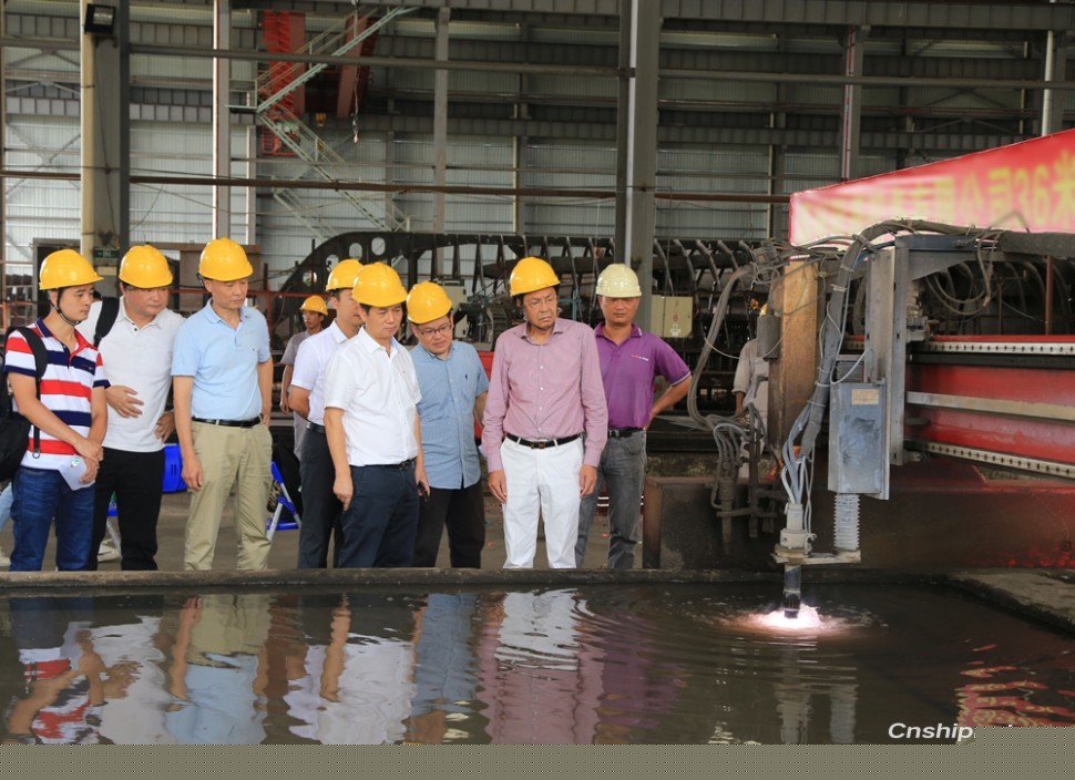 江龙船艇36米钢铝高速客船开工