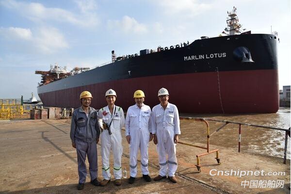 新时代造船18#111000吨油船顺利下水