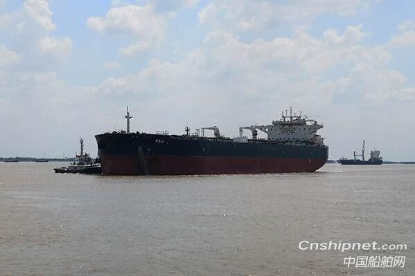 江苏新韩通船舶重工第三艘114000吨油轮圆满试航