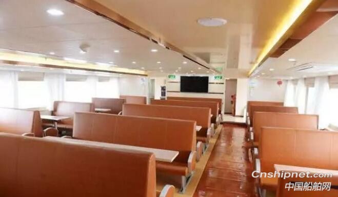湖南省载客量最大近海游轮“舟山群岛繁荣号”交付