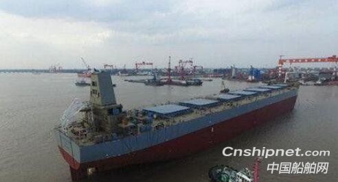 韩通船舶重工82000吨散货船顺利下水