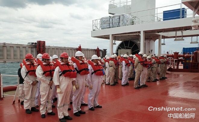 外高桥造船第四艘40万吨VLOC船完成试航