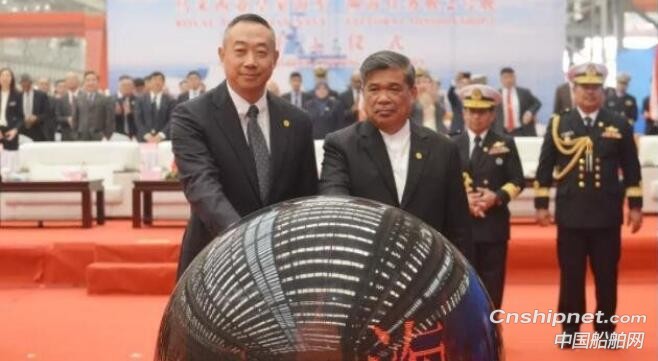 武船马来西亚濒海任务舰项目2号舰开工及1号舰上船台