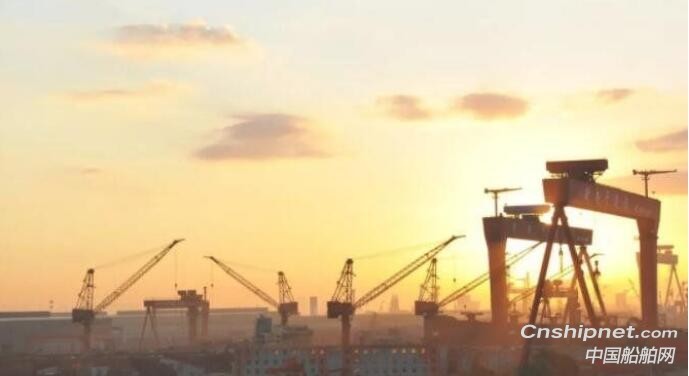 今年第三季度，扬子江船业集团盈利7.786亿元人民币