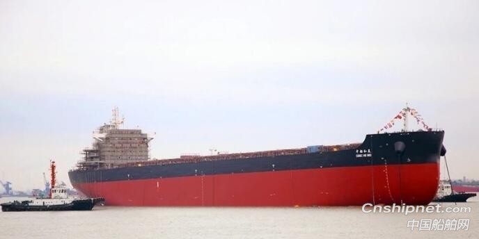 中船澄西19号8.2万吨散货船下水