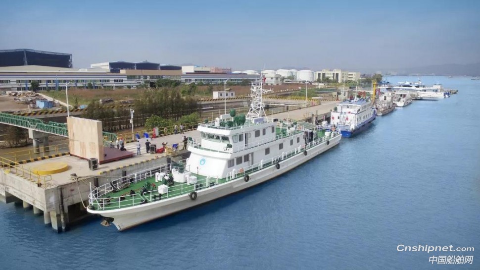 江龙船艇300吨级渔政船正式交付