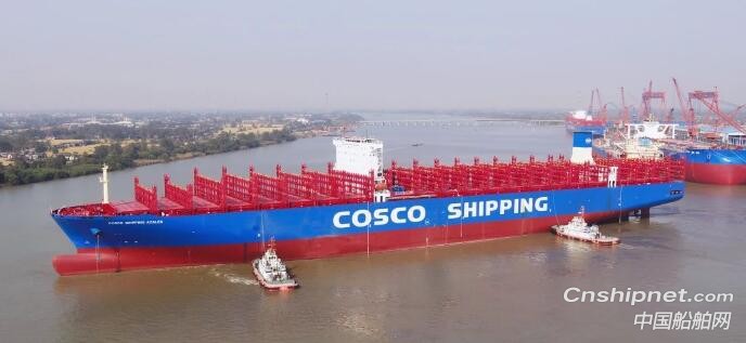 扬州中远海运重工11.4万吨阿芙拉系列油轮首制船试航