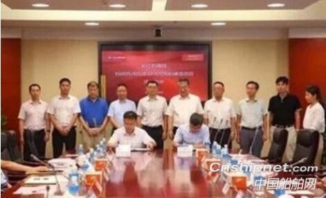 振华重工3500方/时自航绞吸挖泥船开工