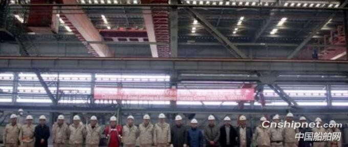 华润大东两台浮吊项目正式开工