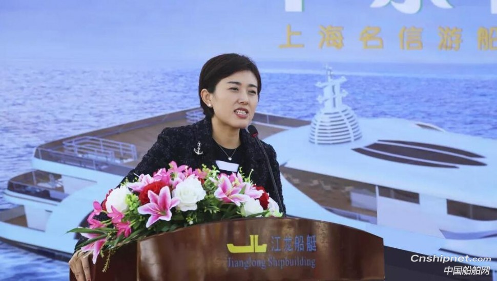 江龙船艇300客位“悦星6”号观光游览船成功下水