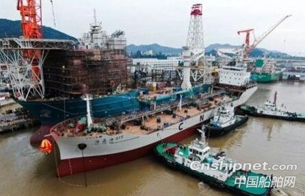 马尾造船15900吨油轮“海鑫油619”轮顺利下水