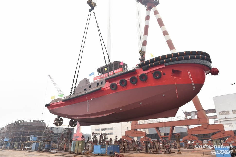 镇江船厂一天完成两大生产节点