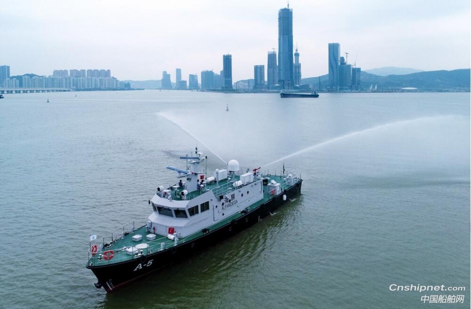 江龙船艇2艘35米级现代化高速巡逻船正式入列服役