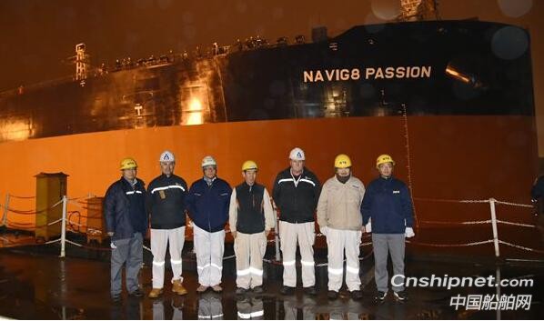 新时代造船2艘111000吨成品油船顺利下水