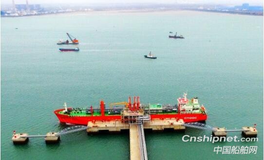 “海洋石油301”运输船圆满完成防城港LNG接收站首次卸货