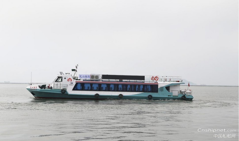 江龙船艇成功交付杭州目前最大的运河水上巴士“凤山烟雨”号