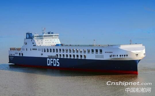 金陵船厂首艘15500吨货物滚装船完成试航