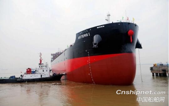 南京金陵船厂第6艘81600吨散货船出坞