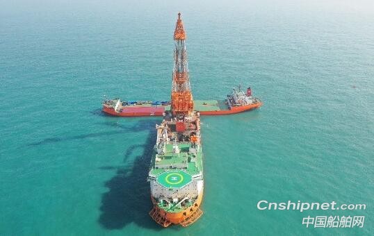 振华重工4500吨打捞起重船项目“创力”号顺利交付