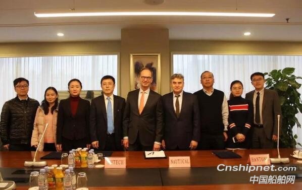 韩通船舶第二艘74000吨油船顺利签字交付