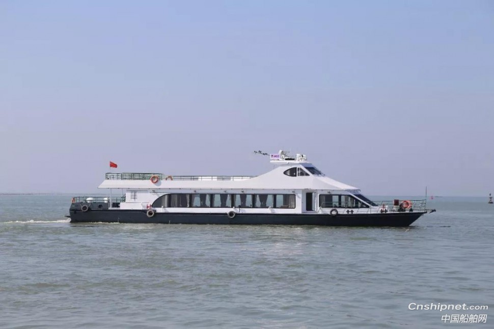 江龙船艇新型观光游船“嘉州02”号交付