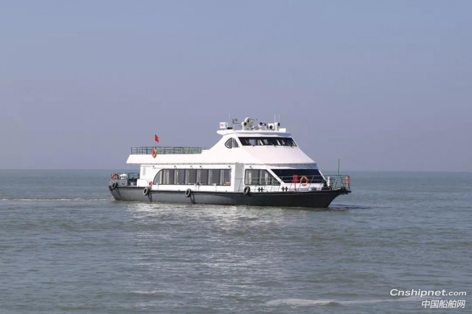 江龙船艇新型观光游船“嘉州02”号交付