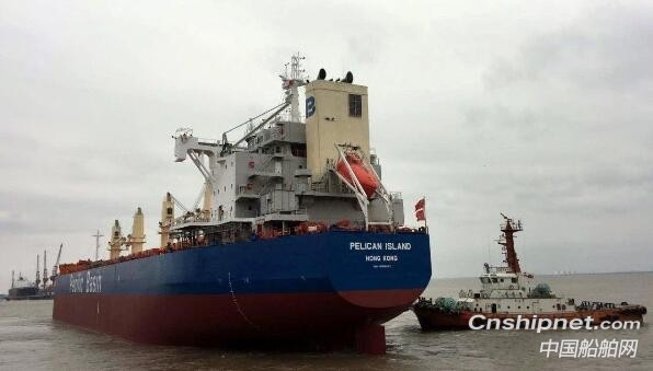 上海中远海运重工2艘船舶安装脱硫塔工程顺利完工