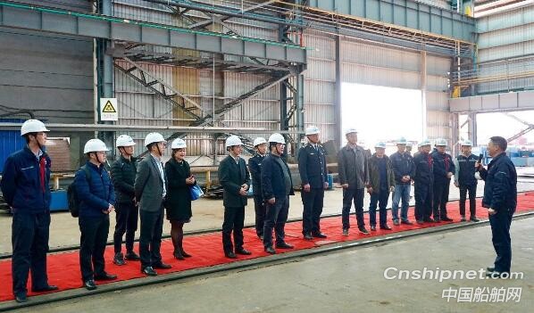 中航鼎衡10000吨级成品油船顺利开工