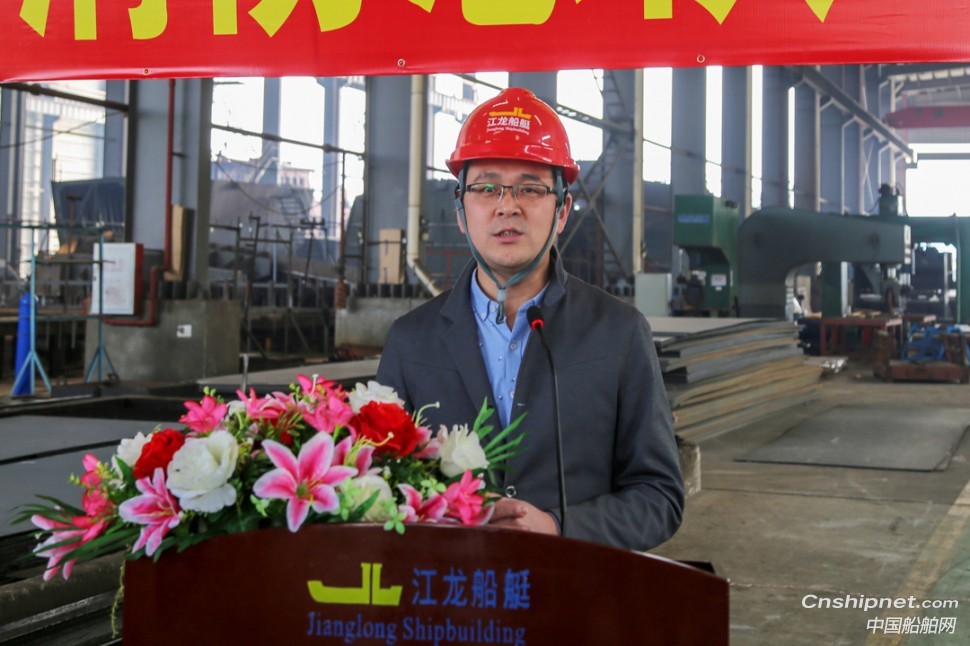 江龙船艇重庆消防总队39.2米消防指挥船正式开工