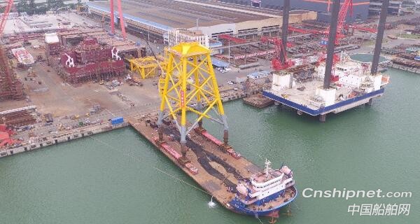 黄埔文冲40万千瓦海上风电场首套风机导管架交付