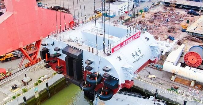 马尾造船MW907-1浮式防波堤下水