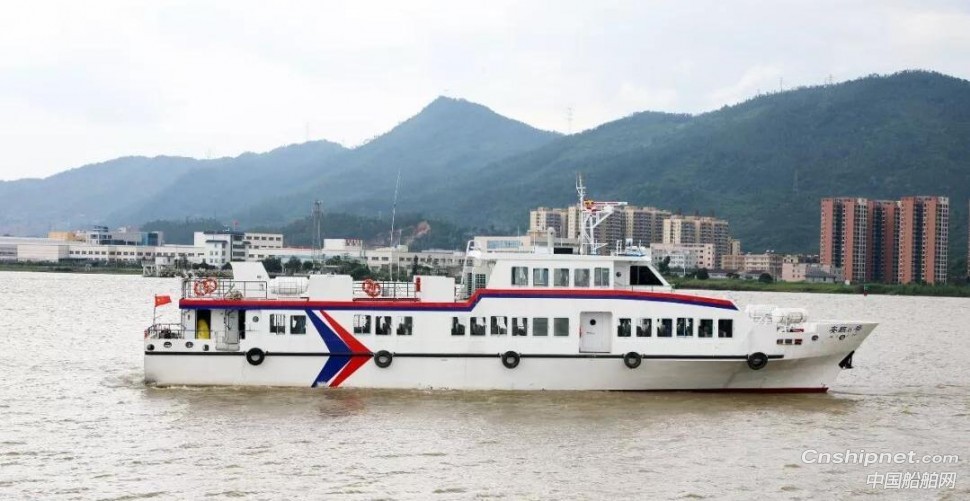 江龙船艇钢铝高速客船“安麒6号”完成试航