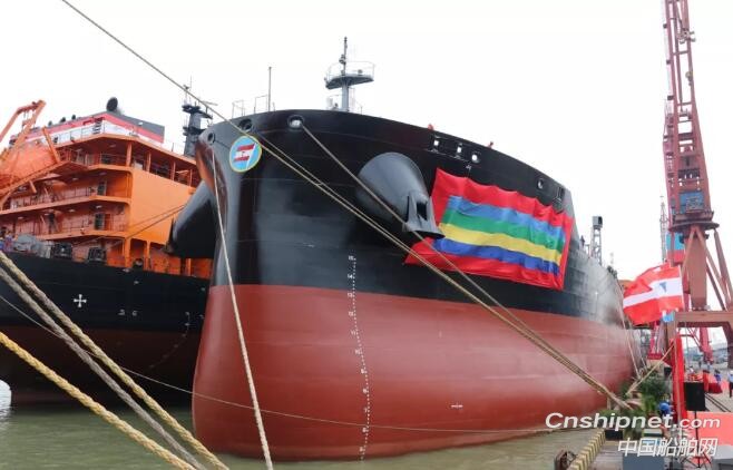 广船国际5万吨成品油轮“汤姆 力量”号命名