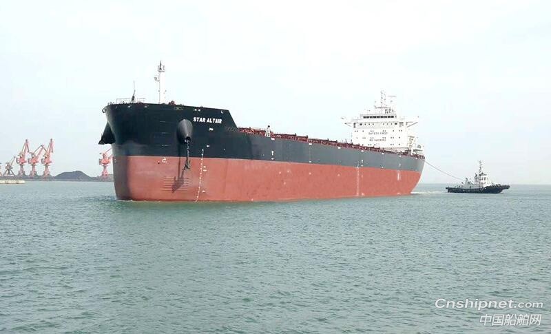 京鲁船业82000吨散货船圆满试航