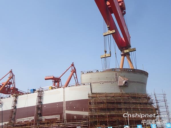 芜湖造船首艘双相不锈钢28021船全船贯通
