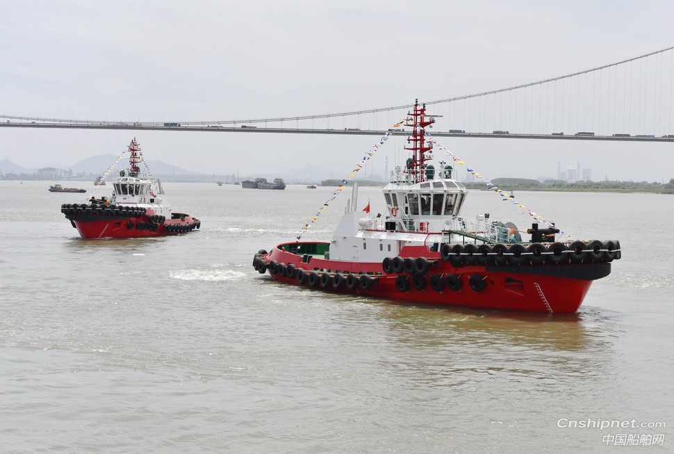 我国首款智能化全回转拖船在镇江船厂顺利交付