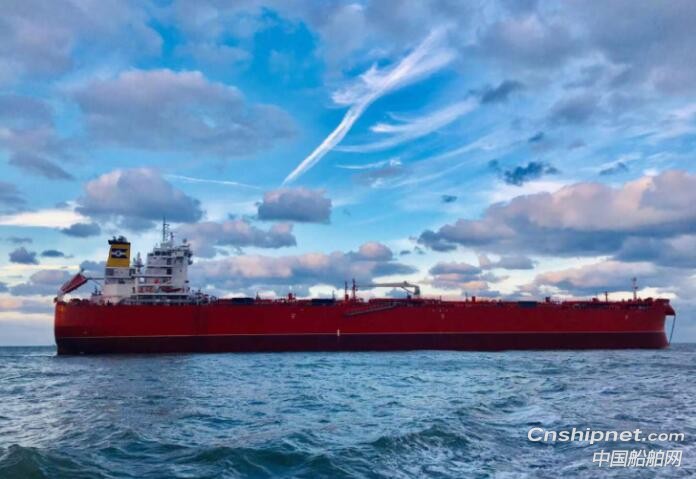 新扬子造船获2艘混装船订单