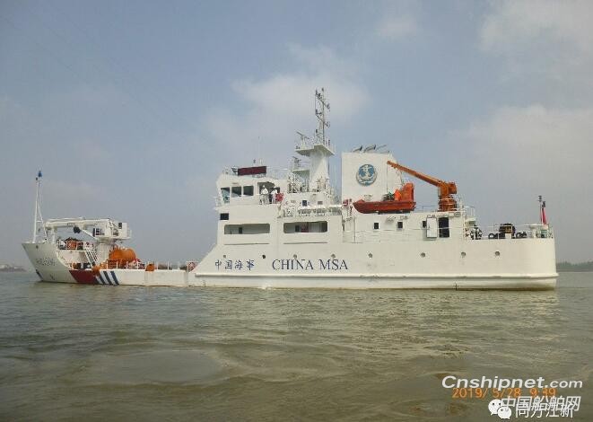 同方江新1200吨中型航标船“海巡1506”交付