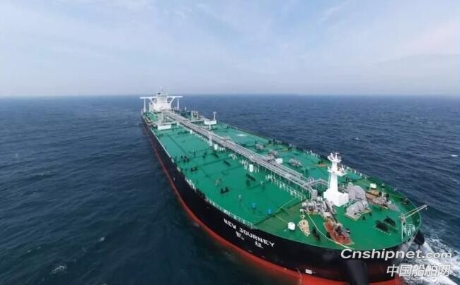 全球首艘30万吨超大型智能原油船提前顺利完成海试