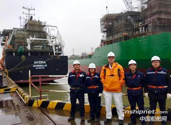 中航鼎衡7950吨化学品船首制船正式签字交付