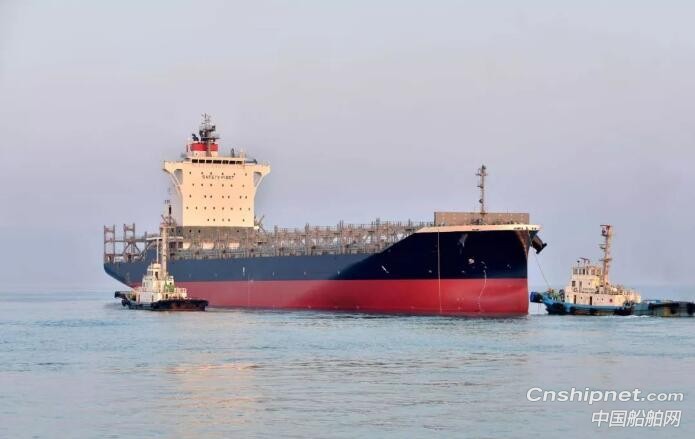 常石造船新船型1900TEU型集装箱船首艘船下水