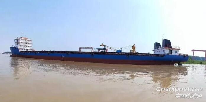 天龙高速船业集装箱船“天龙18”号下水