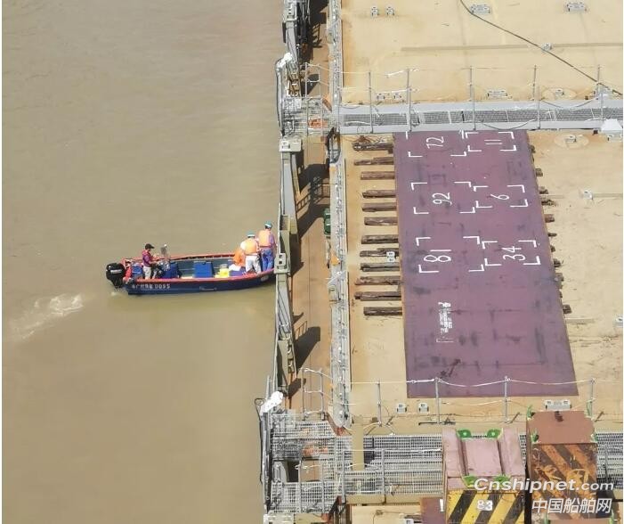 广东中远海运重工1750TEU系列4号船顺利完成倾斜试验