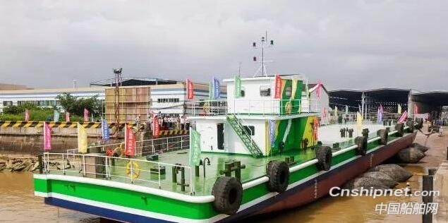 国内首艘甲醇燃料动力船艇下水