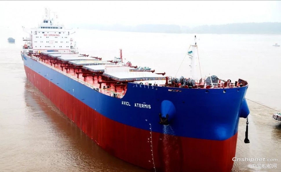 南京金陵船厂82000吨1号散货船海试